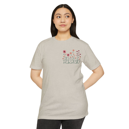 Minimalist Mother’s Day T-Shirt – Simple Heart Design Gift for Moms