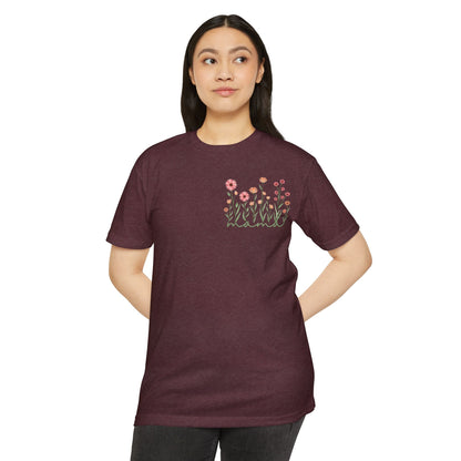 Minimalist Mother’s Day T-Shirt – Simple Heart Design Gift for Moms